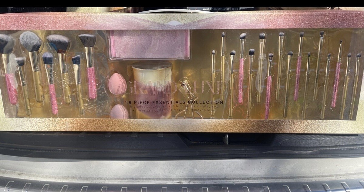 Grand Luxe 28 Piece Essential Brush Collection Pink And Gold Sparkle