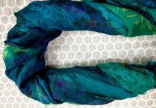 ON 12 yards Unstitched Recycled PURE Silk Sari Ribbon Yarn tassels PCK Green