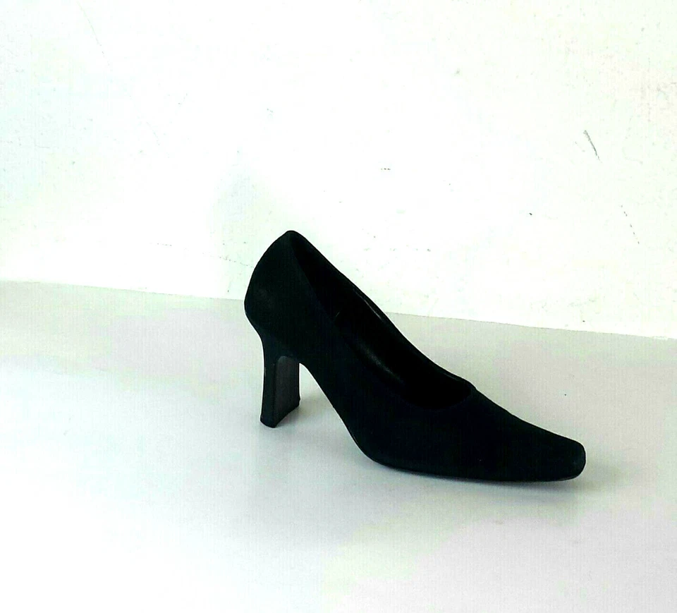 Zapatos para mujer Bonnibel talla 10 negros imitación gamuza sin cordones tacón de 3,75 pulgadas Foto 2 de 4