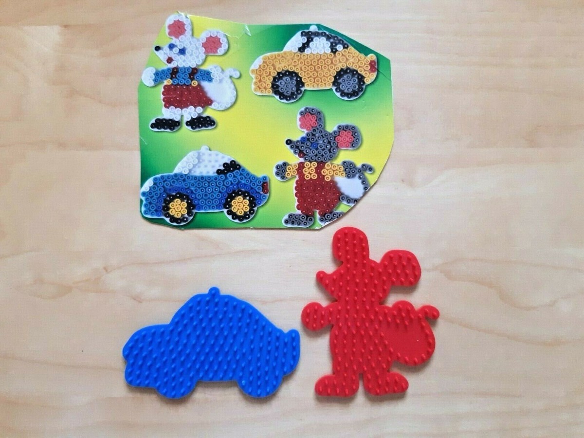 HAMA BEADS 1,100 CAR MOUSE SET WITH PEGBOARDS IN EXCELLENT CONDITION