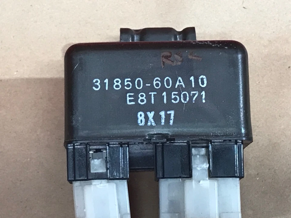 1989-1990 SUZUKI SIDEKICK GEO TRACKER 1.6 OEM РЕЛЕ МОЩНОСТИ С ВИЛКАМИ 31850-60A10 - Изображение 2 из 4