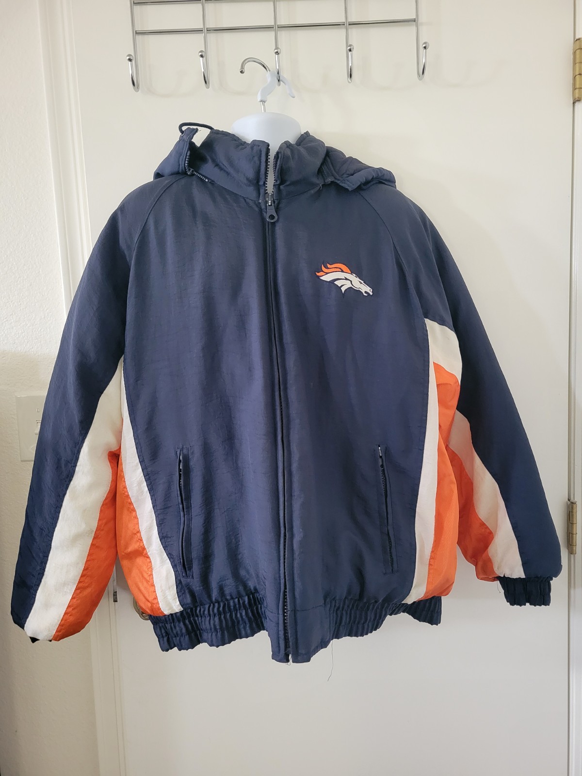 Rare/Vintage Denver Broncos Logo 7 Hooded Puffer Winter Coat Jacket Size L