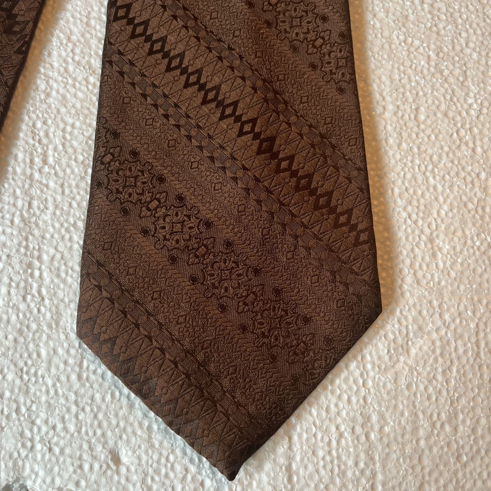 Corbata de vestir vintage para hombre marrón achicolate 4,5” ancha Bonds Bro 58” Foto 4 de 4