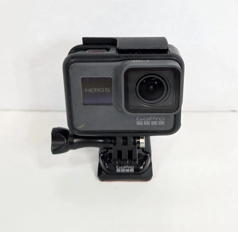 Cámara de acción GoPro Hero 5 negra 4K HD con batería PROBADA funcionando - LEER Foto 2 de 4