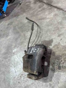 VW TOURAN 1T3 Bremssattel vorne links 1.60 Diesel 2012 30511509