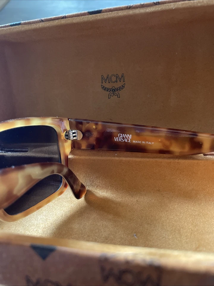 Vintage Rare GIANNI VERSACE 372/DM COL 830 🔥🔥🔥 - Image 3 of 4