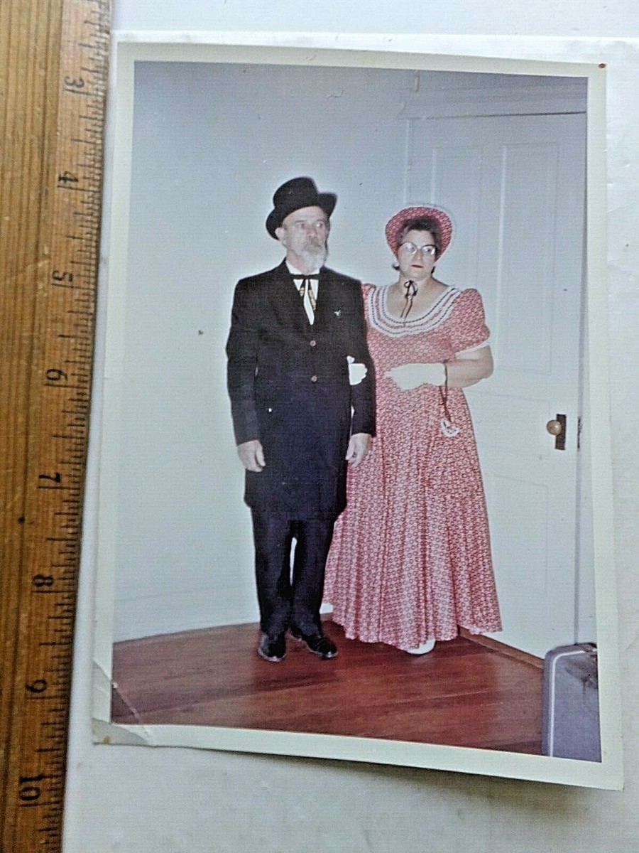 1962 Centennial Photo. Cora and Dick Weaver, Period Dress, Hagerstown, Maryland | eBay 1962 Centennial Photo. Cora and Dick Weaver, Period Dress, Hagerstown, Maryland | eBay