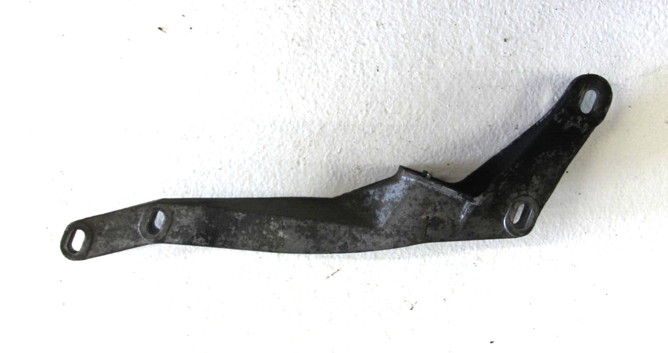 BMW OEM E30 8891 325IX AUTOMATIC TRANS TRANSFER CASE MOUNT BRACKET