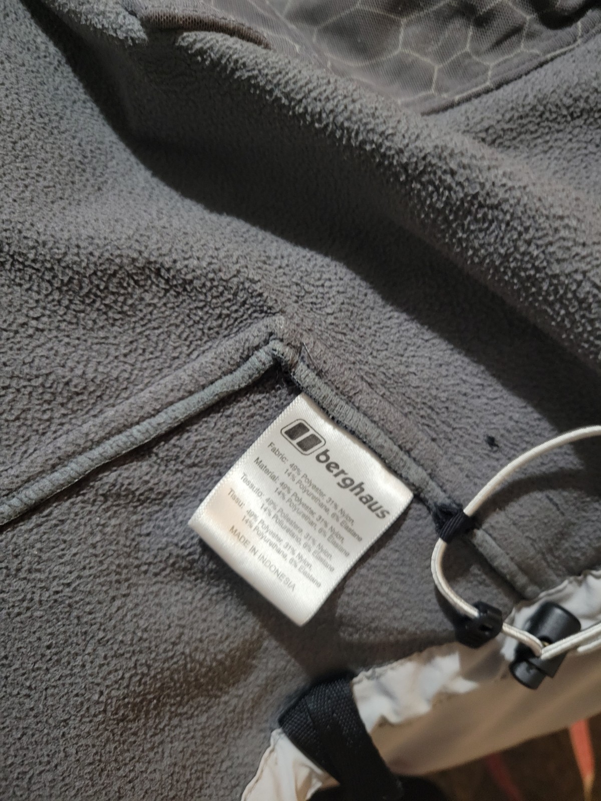 Berghaus Extrem WindStopper Soft Shell Jacket Siz… - image 6