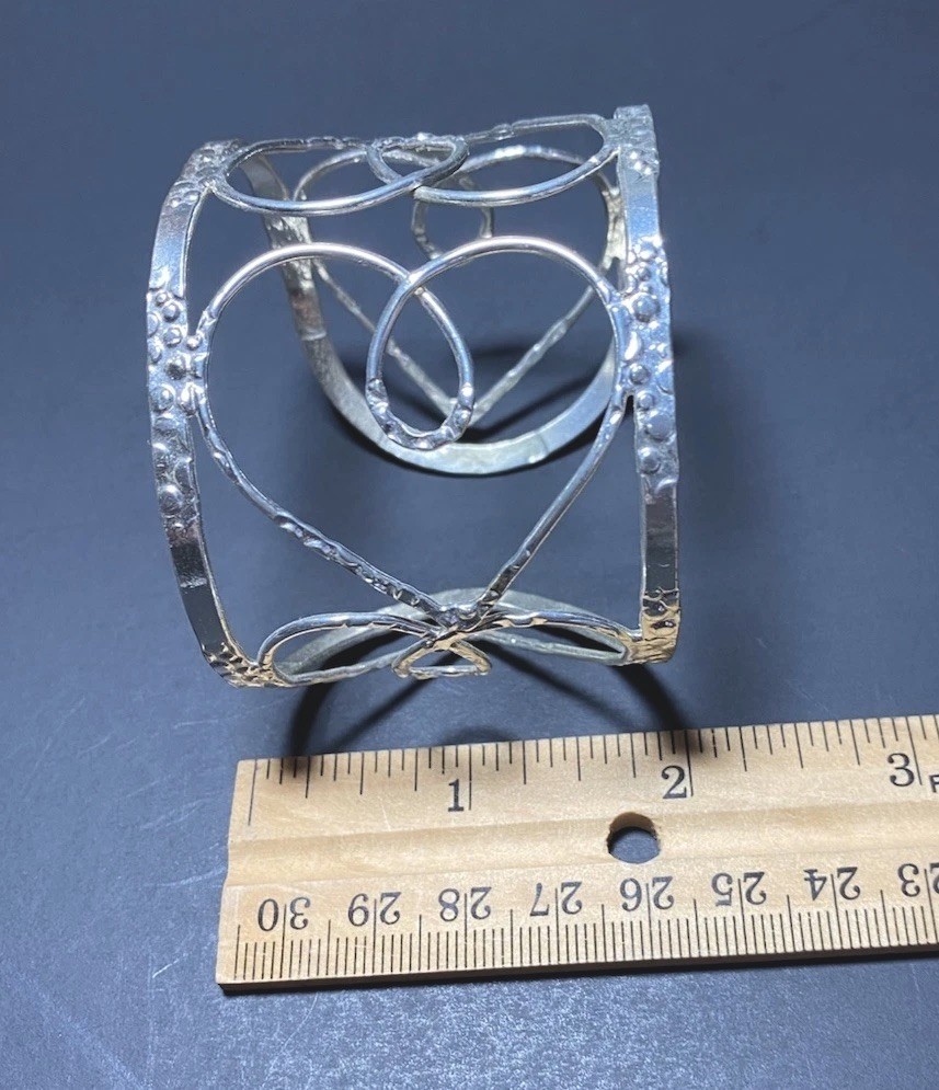 Silvertone Cuff Bracelet with Openwork Hammered H… - image 4