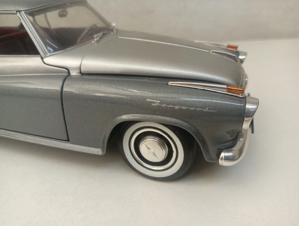 Borgward Isabella Coupé Grigio Scuro/Argento Diecast Scala 1/18-ZR-L23 - Immagine 2 di 4