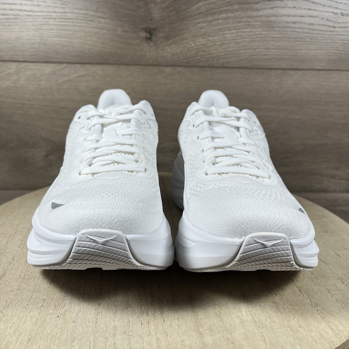 HOKA Bondi 9 White Running Shoes 1162014/ WWH NEW w/ BOX Womens