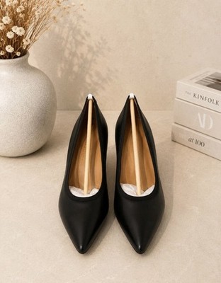 New Gentle Souls by Kenneth Cole Dionne Pointed Toe Slip On Pump Black 7.5