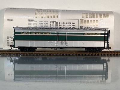 Walthers HO REA 50' Express Reefer NIB NOS Item# 932-6249