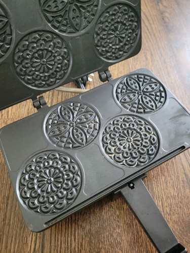 CucinaPro Pizzelle Piccolo Baker Cookie Maker Model# 220-03 - Tested & Working - Picture 4 of 7