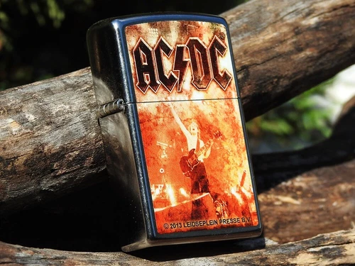 AC/DC Zippo Lighter - Live at River Plate - Angus Young - Brian Johnson - ROCK
