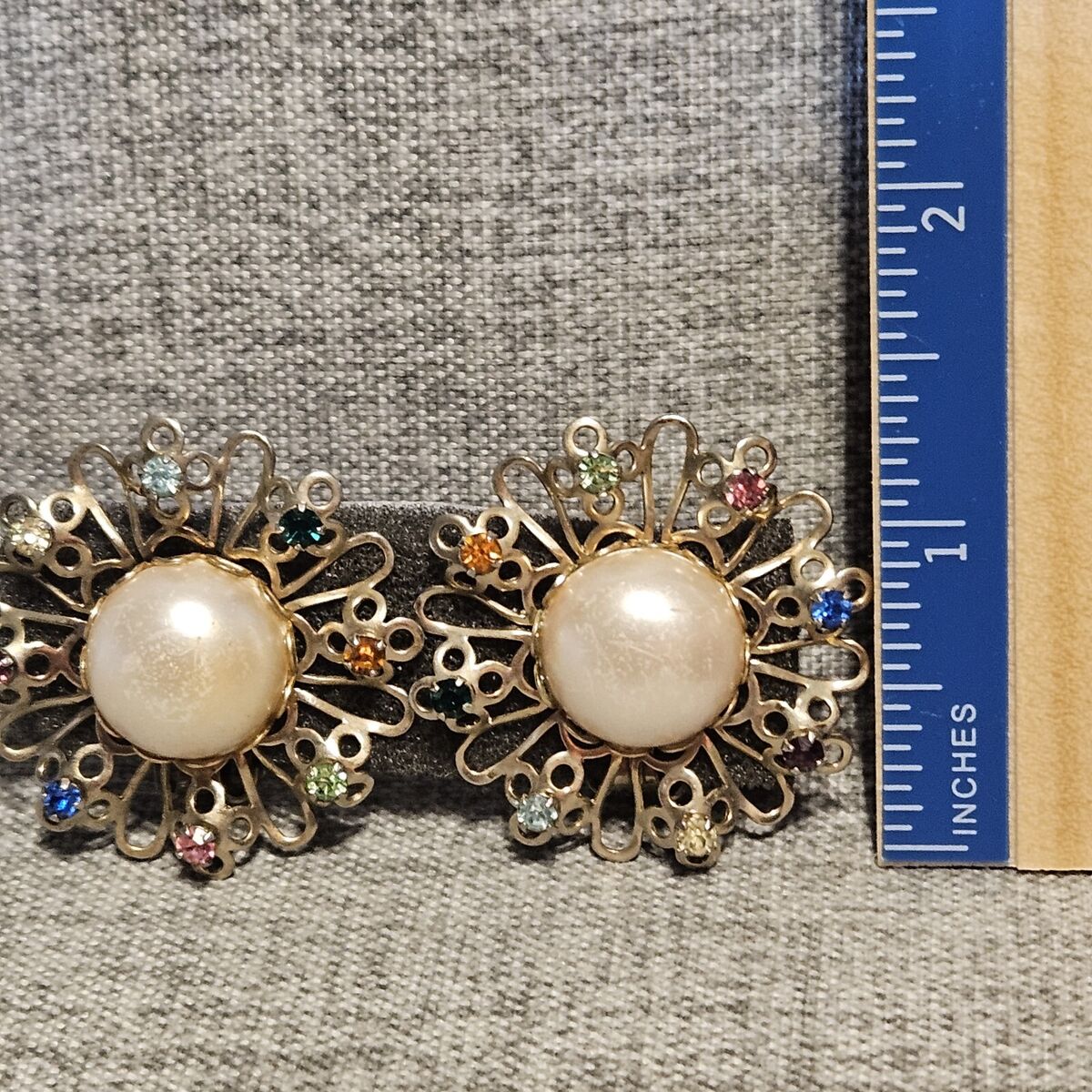 ◆VINTAGE HOLLYWOOD◆ Texture Pearl Flower Earrings VH249OEA Vintage 80's Christian Dior Flower Pearl Center Crystal