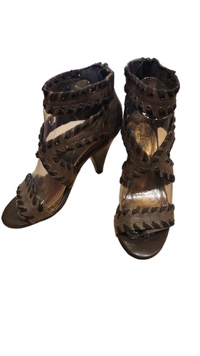 HTF RARE Fergie Womens Ankle Strap Heels Laced Gray Mocha Leather Size 7M - Picture 7 of 23