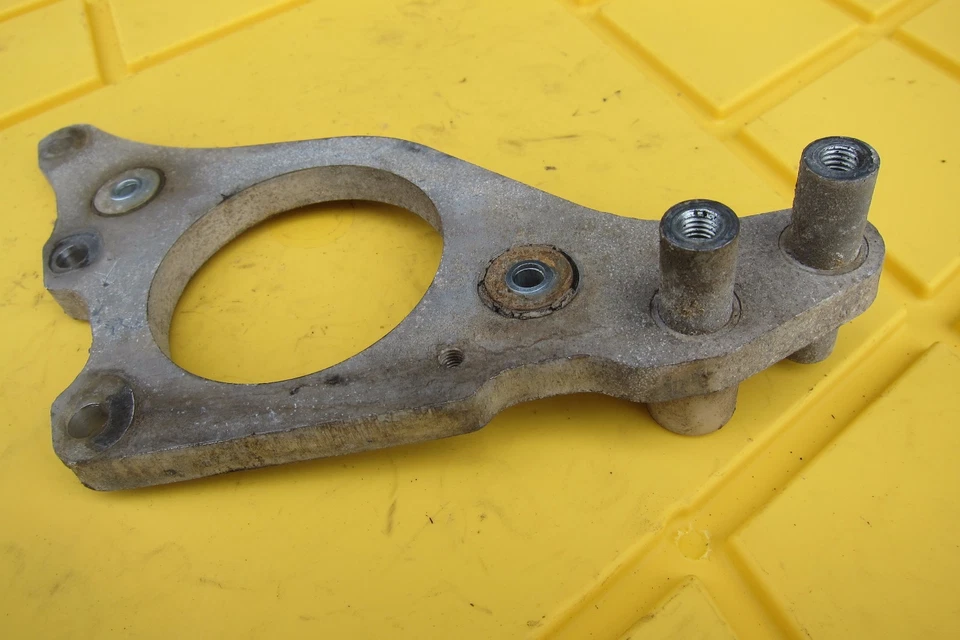 Yamaha IT250 1977 soporte de montaje Foto 4 de 4