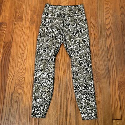 nike training cropped one tight in leopard print