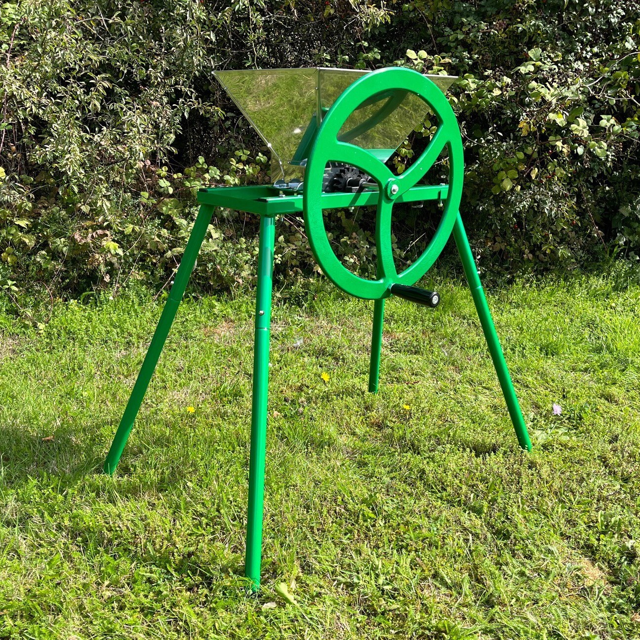 Manual Apple Scratter Pulper Fruit Press Crusher Cider Making Machine with Stand