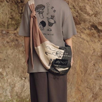 バッグ hiropon Authentic Hirono Living Wild-Wanderer's poem crossbody bag Gift