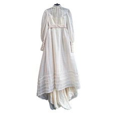 Vintage Ivory Lace 1970  s Wedding Gown Long Sleeve Train Romantic High Neck