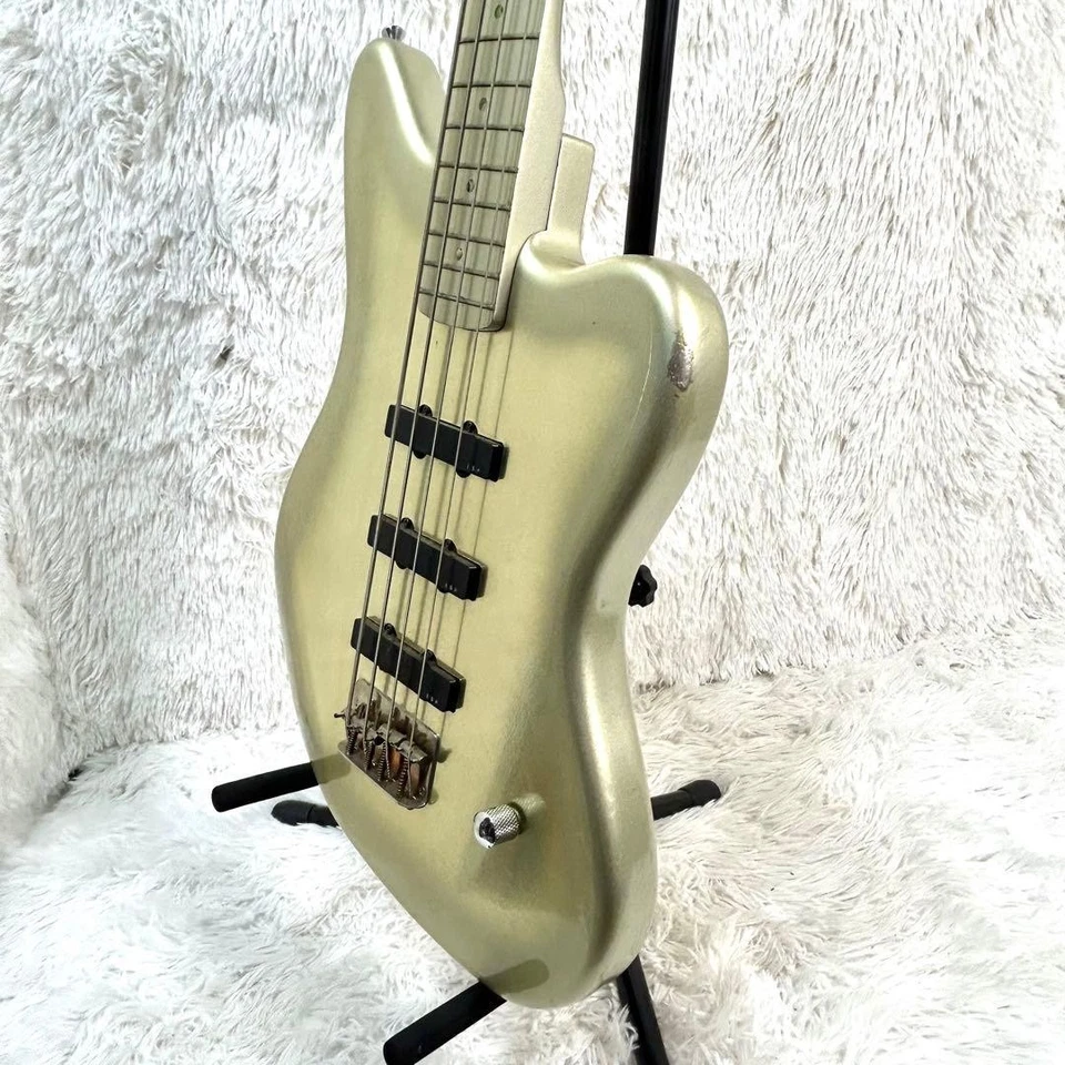 Edwards ESP HEJ 100 Kuroyume Hitoki Signature Model Electric Bass Guitar - image 4 of 4