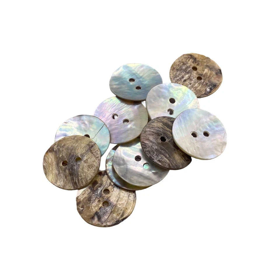18mm Natural Mother of Pearl Shell Buttons 2 hole Sewing Knitting Crafts Arts - Image 3 of 4