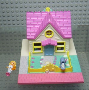 polly pocket cozy cottage