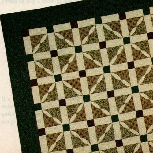 Best Wishes From Snow Country Quilt Pattern Pieced SS - Picture 2 of 2