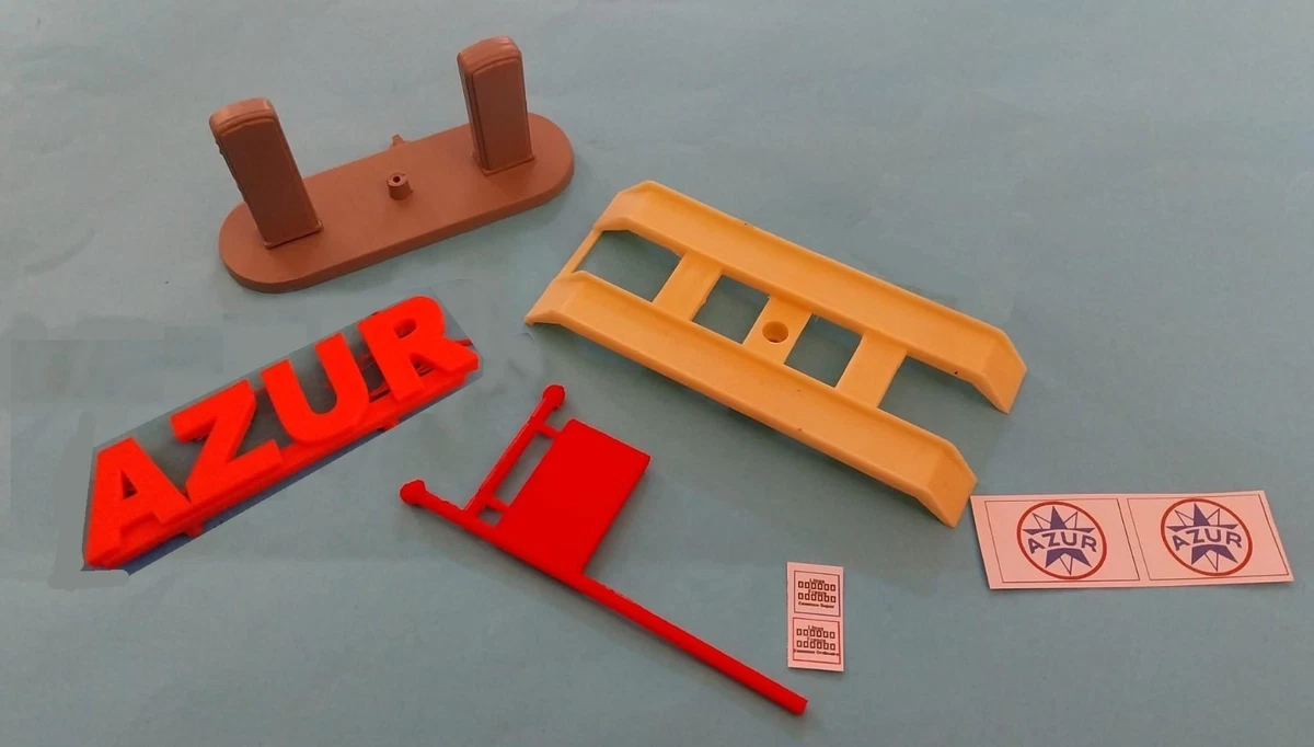 Lot De Pièces Alu Quiralu Cofalu – Cric, Pompe Essence, Panneaux – Années 50/60