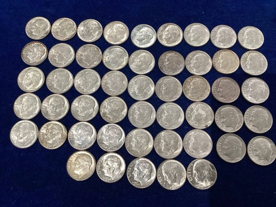 1946 Roosevelt Silver Dimes Roll of 50 XF-AU Coins First Year Issue   E1783 - Image 3 of 4