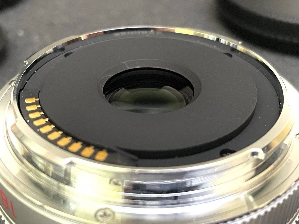 Leica ELMARIT-TL 18mm f/2.8 ASPH. Silver Lens - Excellent Condition - - Image 3 of 4