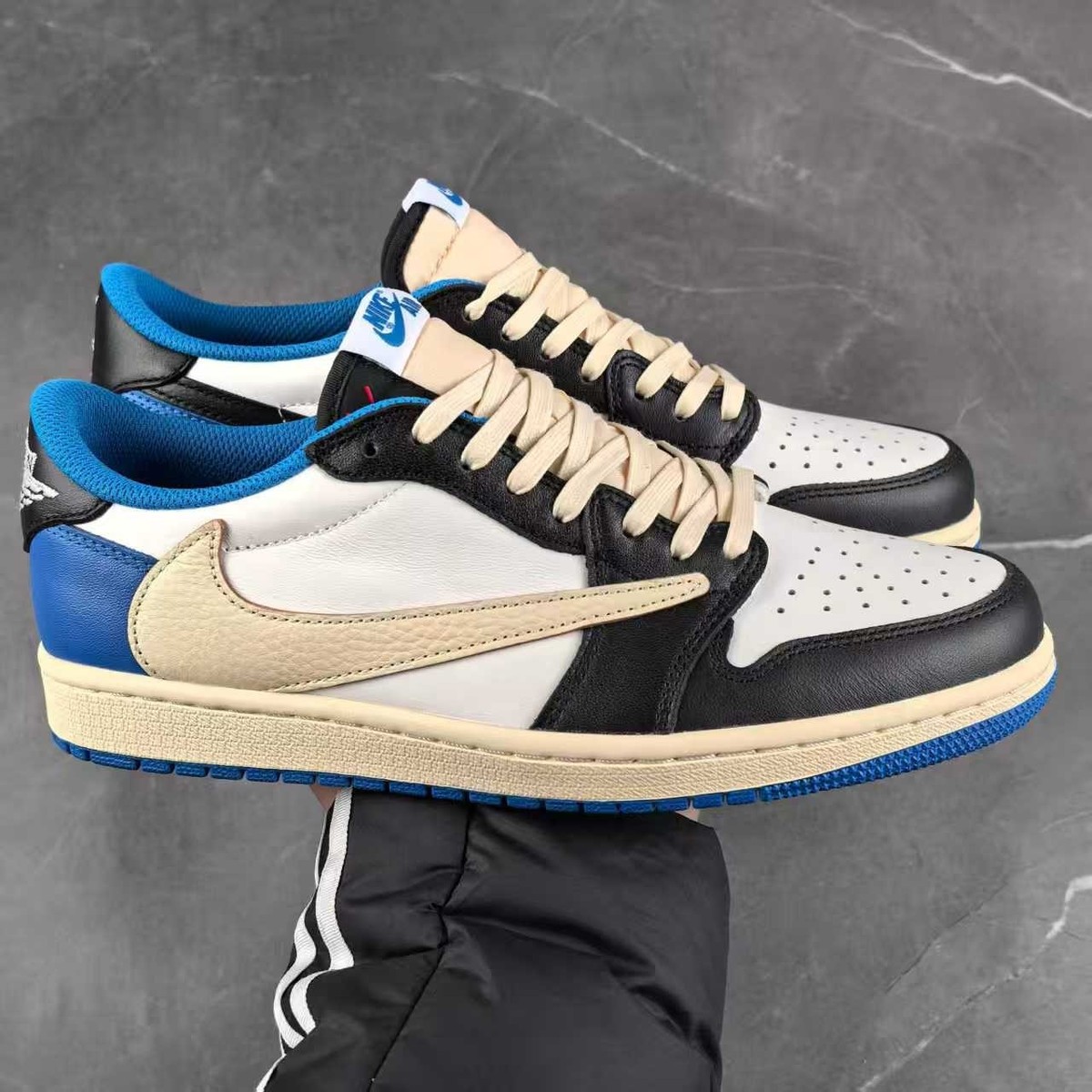 Size 11 - Jordan 1 Retro x Fragment Design x Travis Scott Low Blue