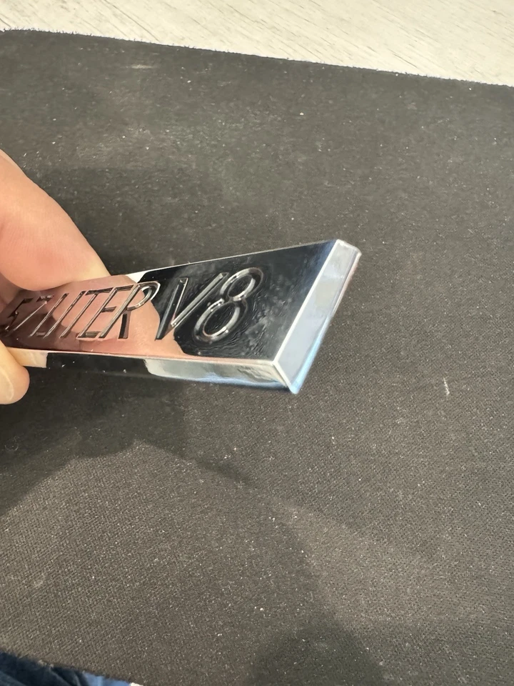 1990-1992 Cadillac Fleetwood Brougham 5.7 Liter V8 Trunk Emblem - Image 4 of 4