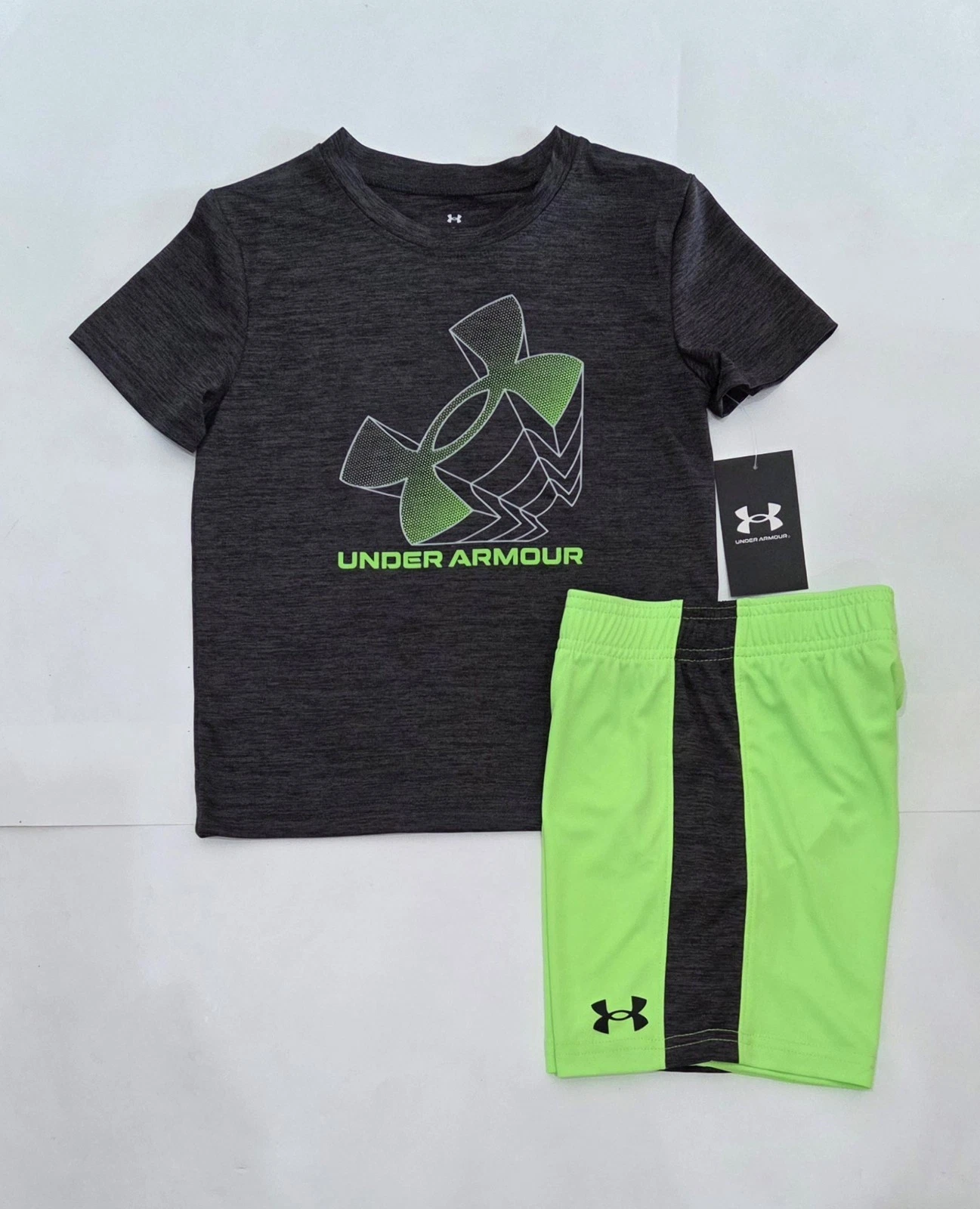 Boys nike UNDERMOUR Shirt & Shorts 2 Pc LOGO Set Sizes 5, 6, or 7: NWT