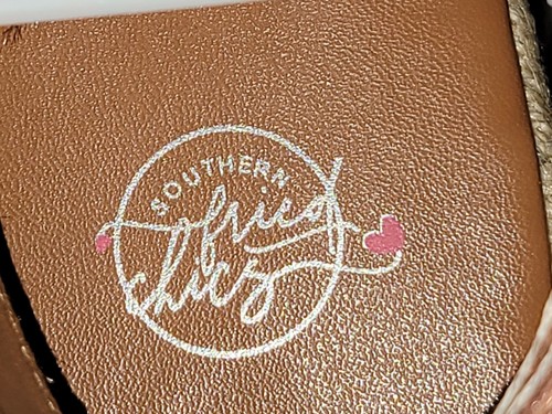 Southern Fried Chics Emerson Plateau-Sandale mit Kuhmuster Größe 8 - Bild 6 von 6