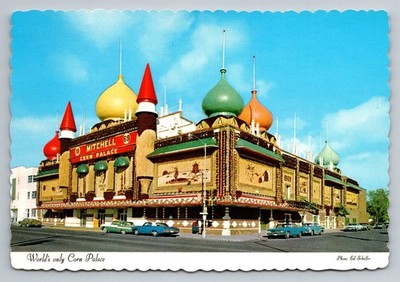 1969 Mitchell Corn Palace Photochrome Postcard by Dexter Press