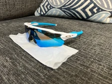 Blue and white frame Oakley EV Path -Prizm Men sunglasses blue lenses