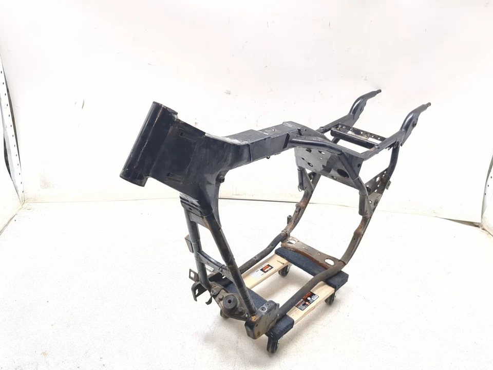 07-13 Harley Davidson Road Glide FLTR chassi quadro principal STRAIGHT SLVG - Imagem 3 de 4