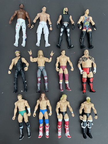 Großes Konvolut Custom und Kitbashed WWE Mattel Elite Figuren