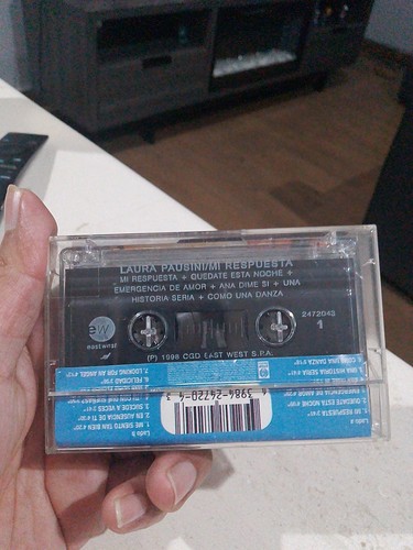 CASSETTE TAPE LAURA PAUSINI.- MI RESPUESTA. - Picture 3 of 11