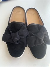 Ugg Luci with bow