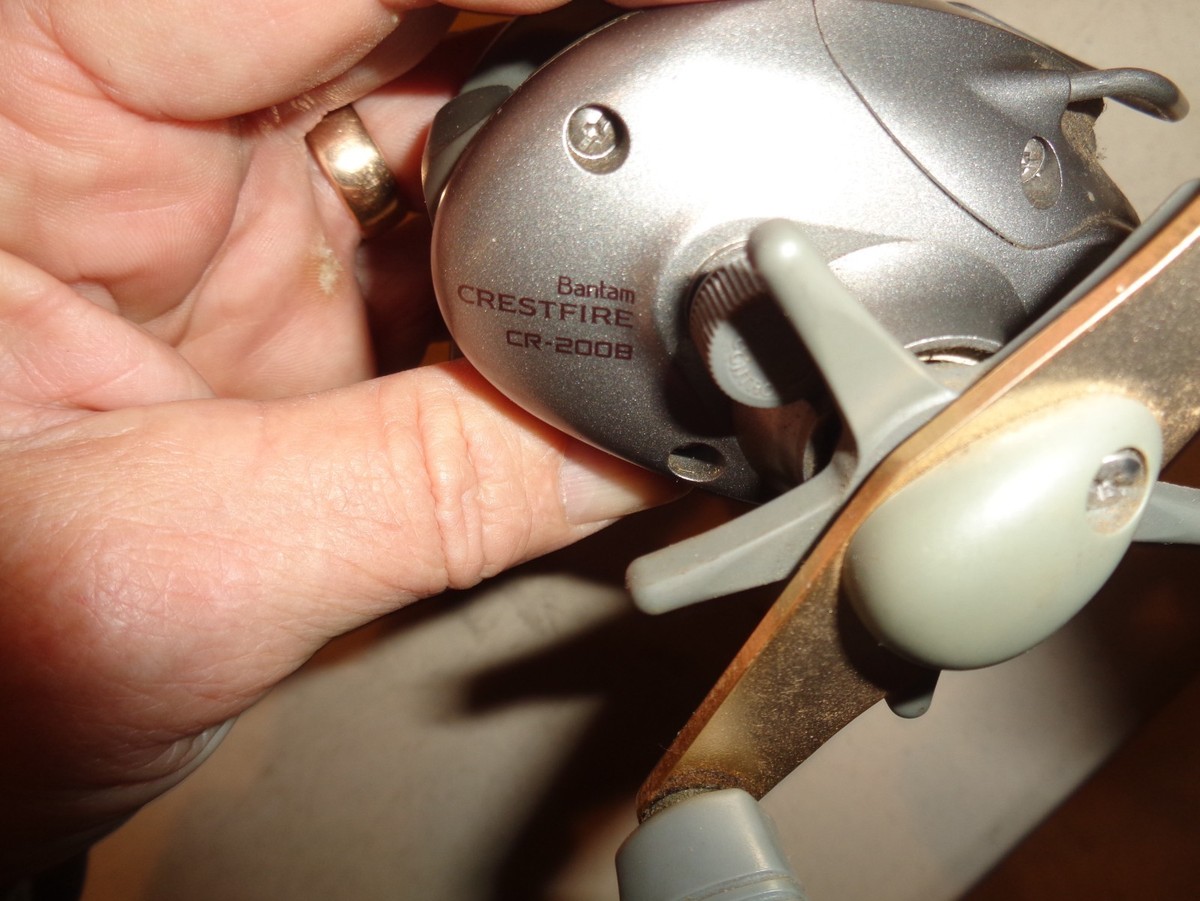 Shimano Bantam Crestfire CR-200-B Casting Fishing Reel | eBay Shimano Bantam Crestfire CR-200-B Casting Fishing Reel | eBay