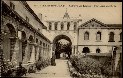 Abbaye de Lerins Ile St Honore France vintage postcard s879