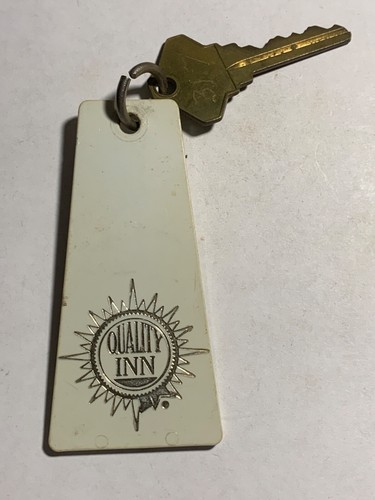 Quality Inn Hotel Motel Room Key Fob With Key Providence Rhode Island 317 Ebay