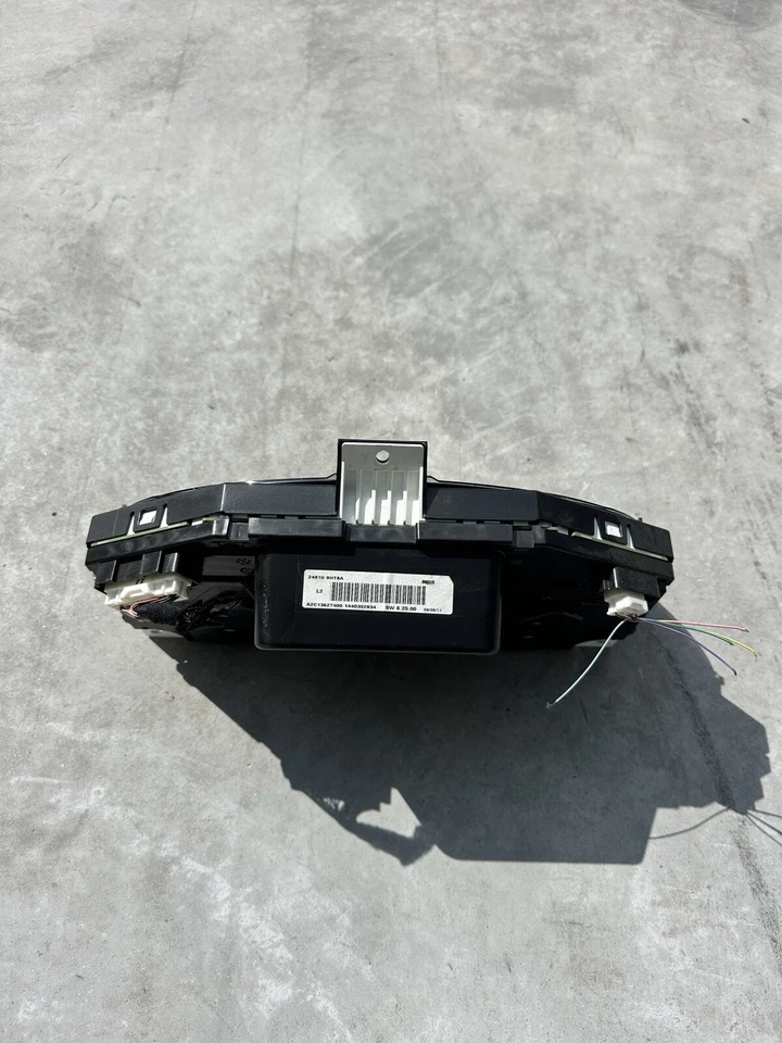 Nissan Altima 2017 fabricante de equipos originales velocímetro velocímetro clúster MPH Foto 4 de 4