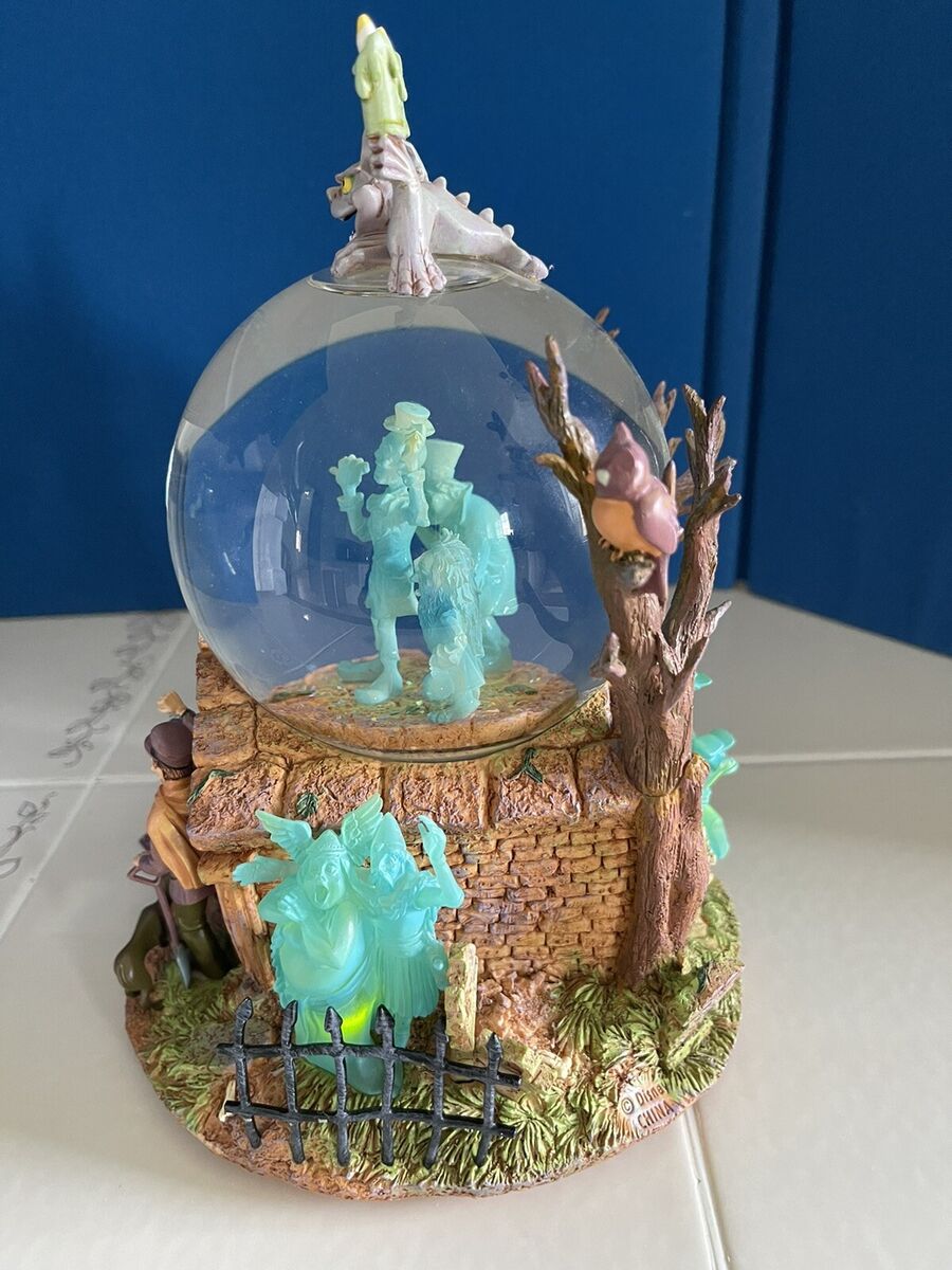 DISNEY HAUNTED MANSION HTF Grinning Ghost Music Box Snow DISNEY HAUNTED MANSION HTF Grinning Ghost Music Box Snow