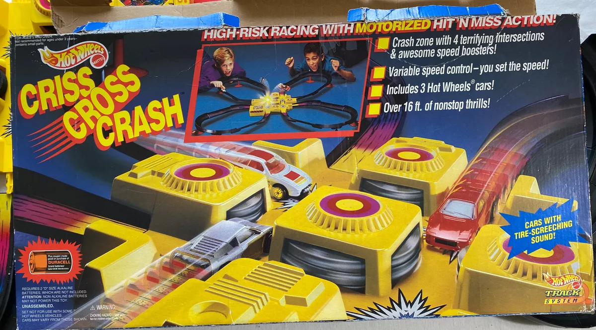 Hot Wheels 1992 Crash Pile Stunt Set Complete no cars